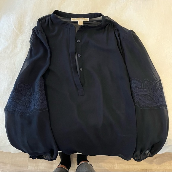 Michael Kors blue blouse - Picture 3 of 6